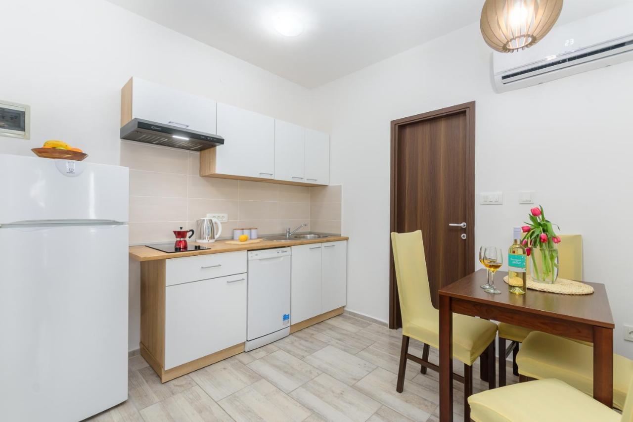 Apartment Easy Medulin Exterior photo